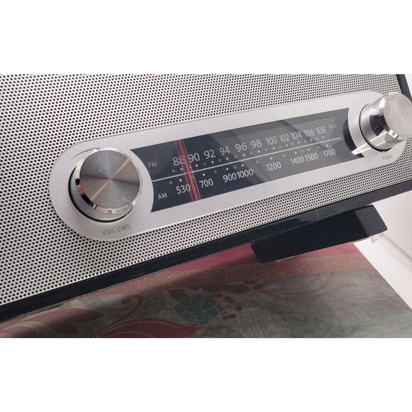 Crosley CR3022A-BK Retro Style AM/FM Tabletop Radio Black W/ 12V DC Power Cord - Picture 2 of 14